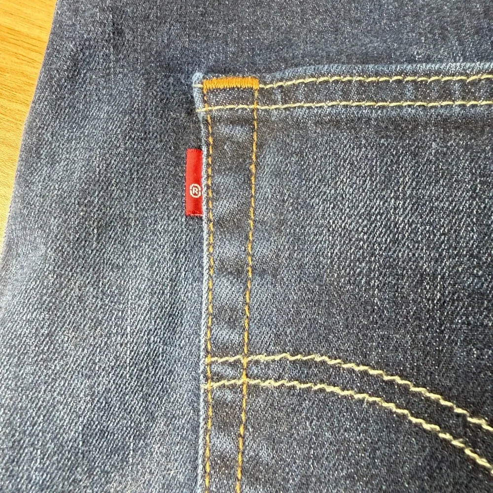 Levi's 541 Mens Dark Wash Athletic Fit Tapered Leg Jeans 36x34 (36x32) Distress